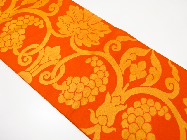 アンティーク　葡萄唐草模様織り出し袋帯（着用可）